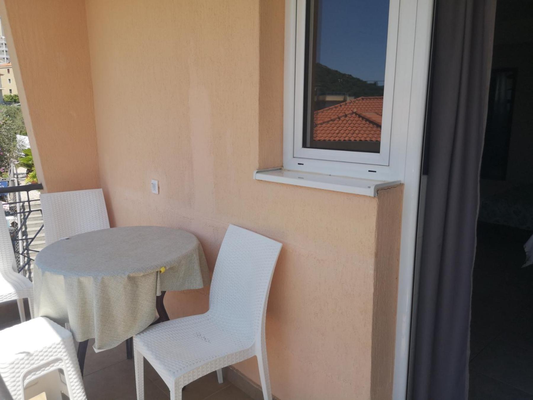 Apartmani Becici Cameră foto